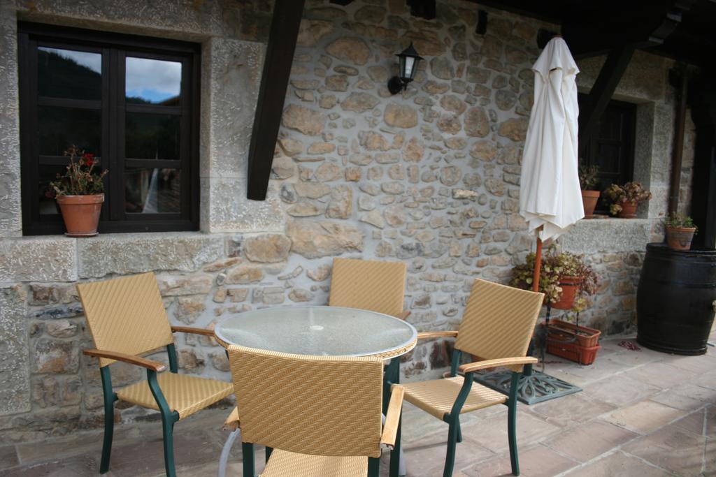 Apartamentos Casa De La Abuela Potes Kültér fotó